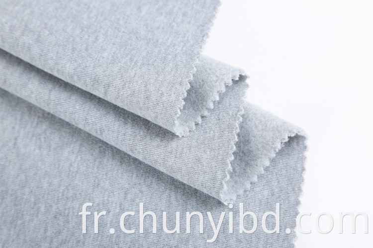 Toison polyester filé à l'intérieur du tissu brossé